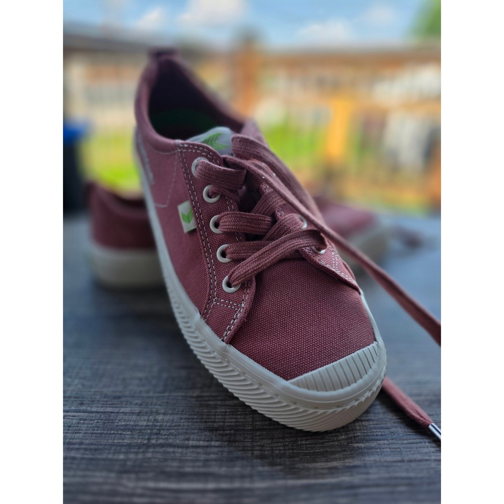 1100 Cariuma Pantone OCA Low Rose Pink Canvas Sneakers Mens 5.5 Womens 7